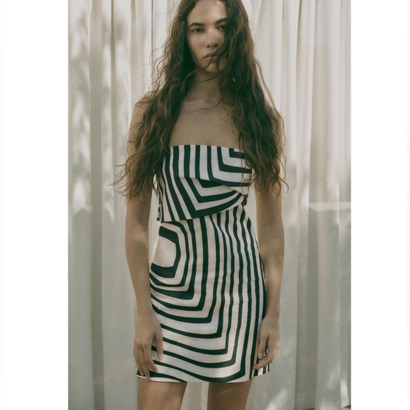 Zara PRINTED LINEN BLEND SHORT DRESS - Picture 2 of 13